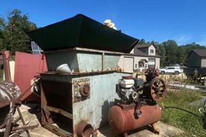 1997 C-2000 1000  Hogs and Wood Grinders