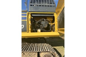 2022 Komatsu PC490  Excavator