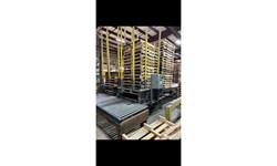 Industrial Resources centerlift Pallet Stacker