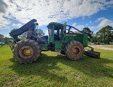 2019 John Deere 648LII