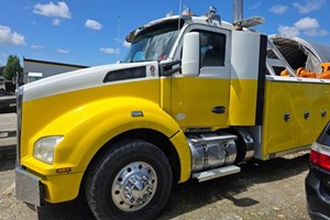 2016 Kenworth T880  Truck-Service