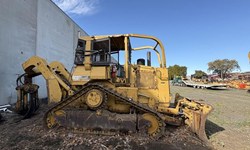 Caterpillar D4H Dozer