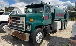 1997 International 2754 Truck-Service