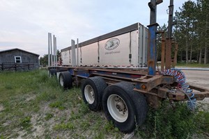 2011 Star West 24ft Pup  Trailer-Log