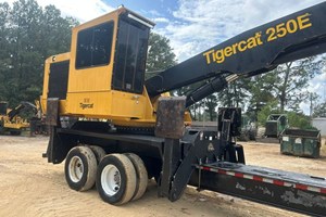 2025 Tigercat 250D  Log Loader