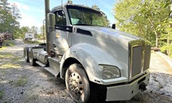 2023 Kenworth T880 Truck-SemiTractor