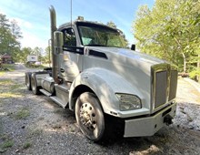 2023 Kenworth T880