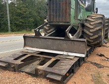 2019 John Deere 748LII