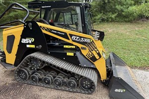 2023 ASV RT135F  Skidsteer
