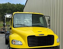 2020 Freightliner M2-106