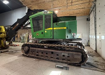 2018 John Deere 853M Track Feller Buncher