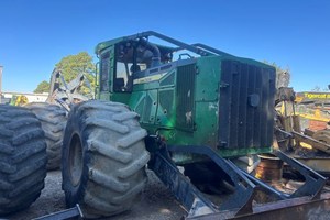 John Deere 748L  Part and Part Machine