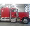 2010 Peterbilt 389 SemiTractor Truck