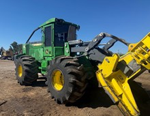 2020 John Deere 843LII