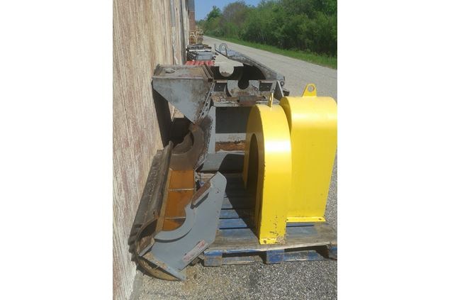Montgomery Industries 50HD-HZF Hogs and Wood Grinders