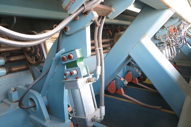 2007 Mill Tech Industries Precision End  Trim Saw