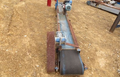 Unknown 9 ft Conveyors Belt