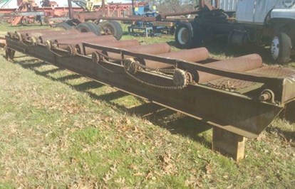 Unknown 28ft Live Roll Conveyors