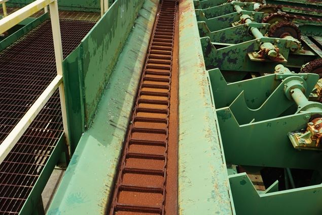 Unknown 28 Conveyor Deck (Log Lumber)