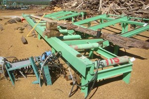 Unknown 32ft, 12-Roll, 36in w/hyd. drive  Conveyors-Live Roll