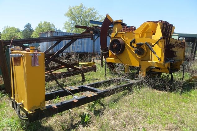 Woodsman 790 Hogs and Wood Grinders