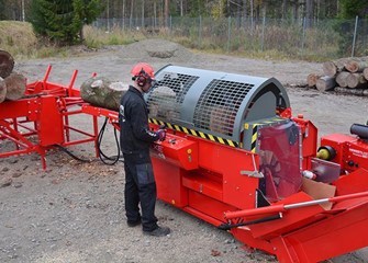 2024 Hakki Pilke 43 Pro Firewood Processor