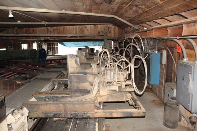 1983 HMC AC40 MM-10 Circular Sawmill