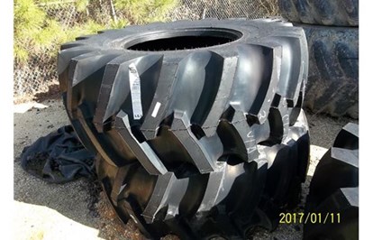 Firestone 30.5x32 Tires