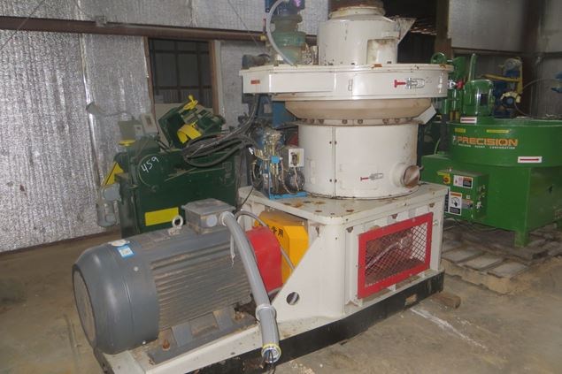 2015 Yulong XGJ 560 Pellet Mill