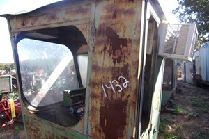 Unknown 4x5  Operator Cab