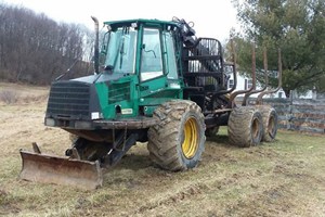 2005 John Deere 1110D  Forwarder