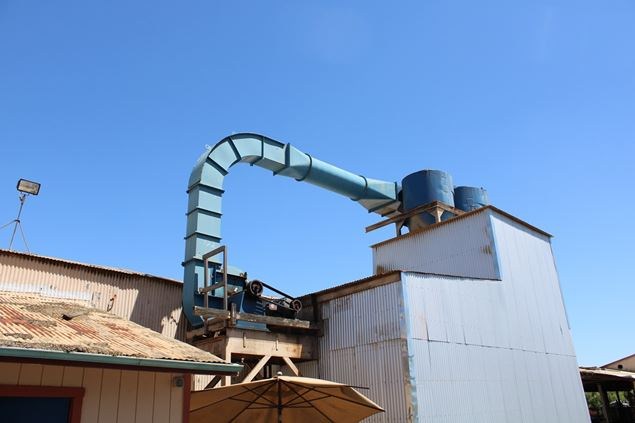 Unknown 5ft Dust Collection System