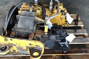 Tigercat 724D TRANSMISSION WITH DRIVE MOTORS  Part and Part Machine