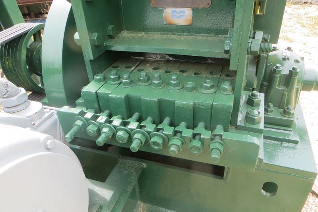 Montgomery Industries ER 18in HDGM Hogs and Wood Grinders