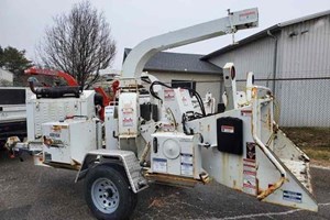 2016 Morbark Beever M12D  Wood Chipper - Mobile