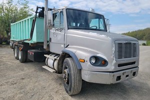 2003 Freightliner Roll off  Truck-Other