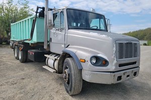2003 Freightliner Roll off  Truck-Other