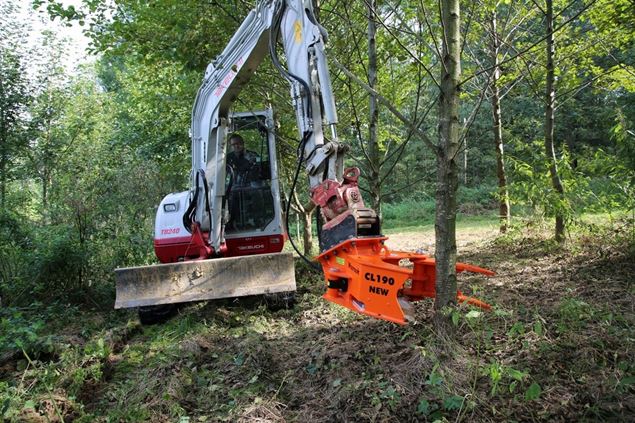 CL190 Clearing Tree Shear